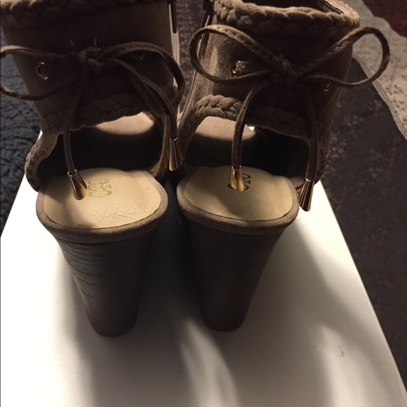 Taupe Gray wedge sandals US 11 - Picture 2 of 8